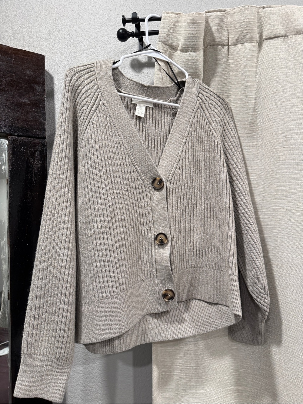 H&M Ribbed V-Neck Button Cardigan - Light Taupe